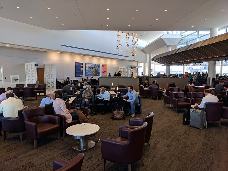 Top Airport Lounges in Boston Logan Airport 